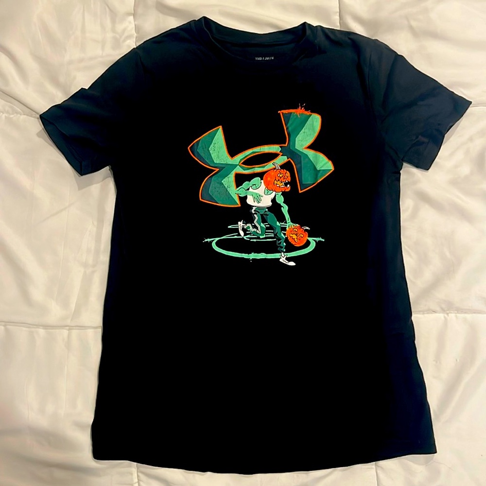 Under Armour: Jack o’Lantern Basketball Tee